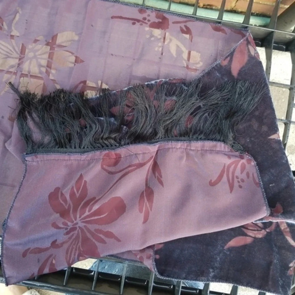 Velvet burn out‎ scarf - Picture 6 of 9